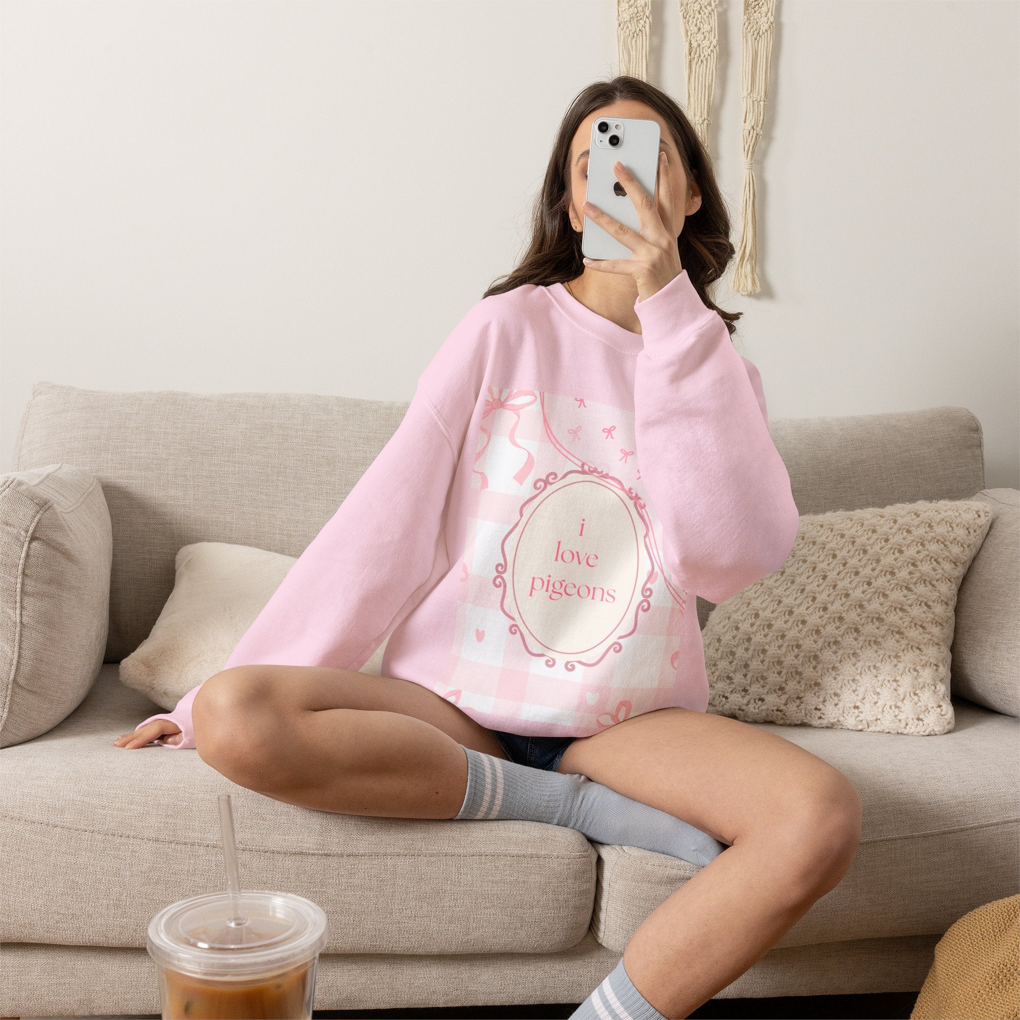 Crewneck Sweatshirt "I Love Pigeons" Pink Plaid Graphic