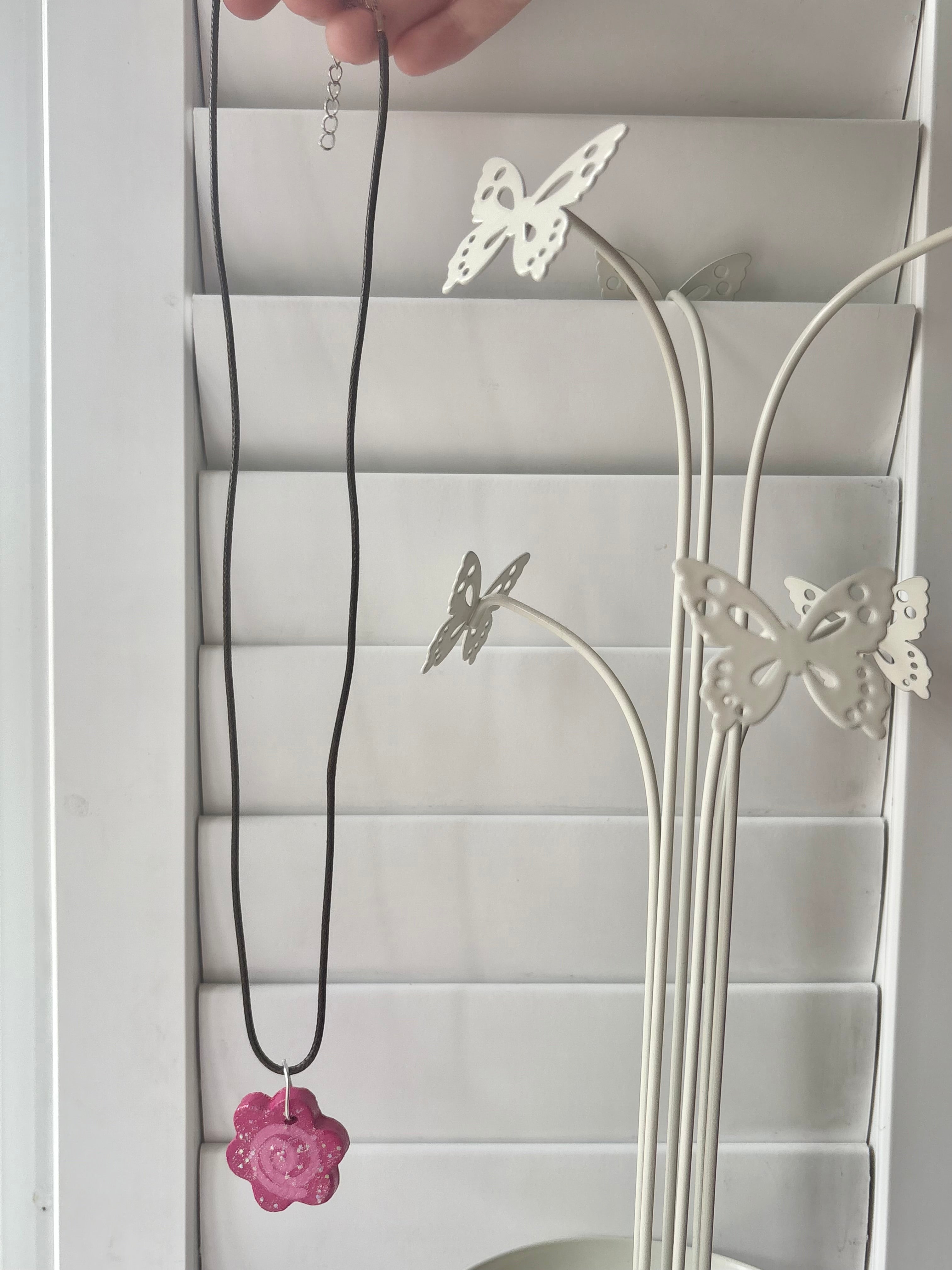Pink glittery flower necklace