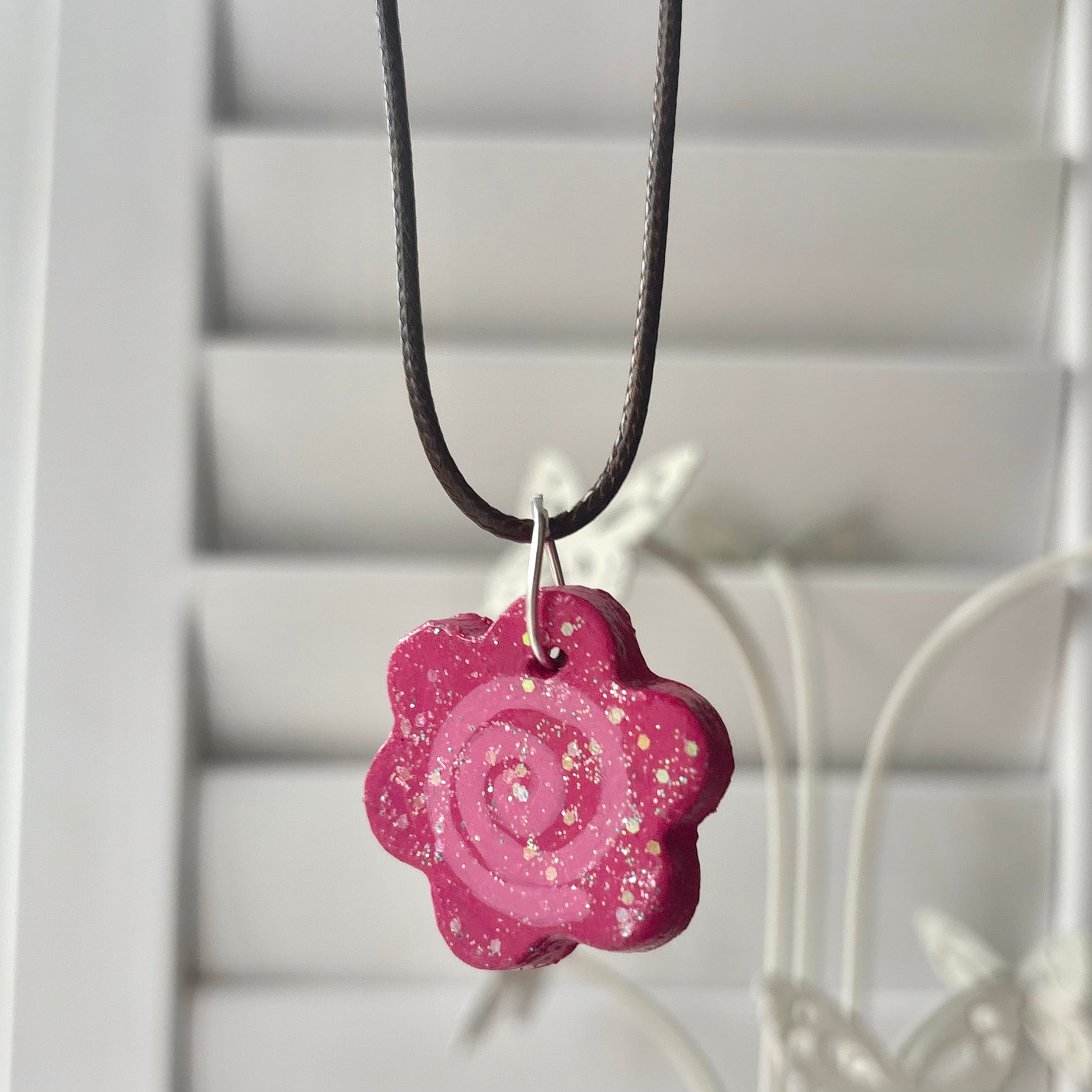 Pink glittery flower necklace