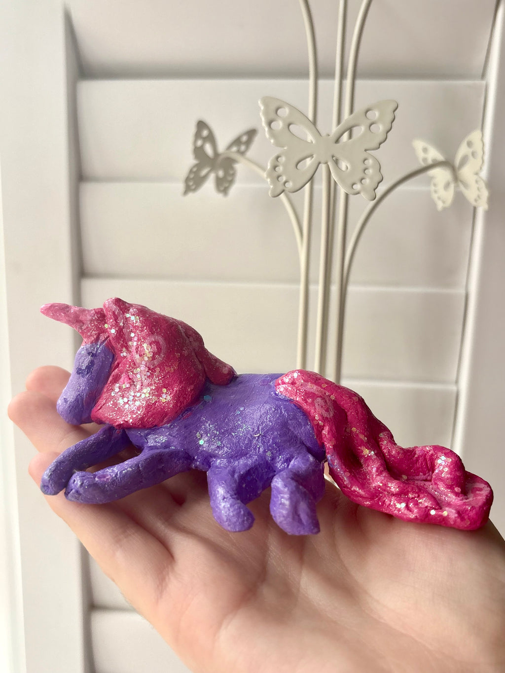 Glittery unicorn trinket